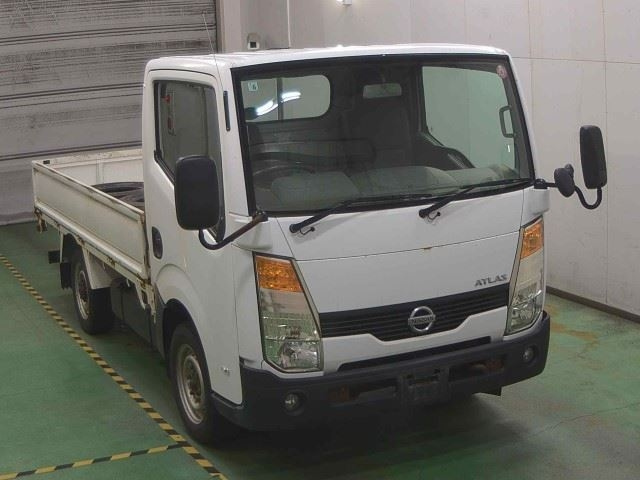 NISSAN ATLAS 2008