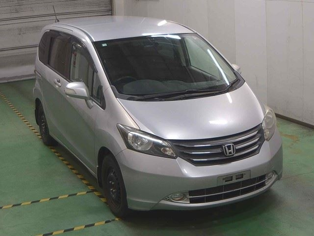HONDA FREED 2008