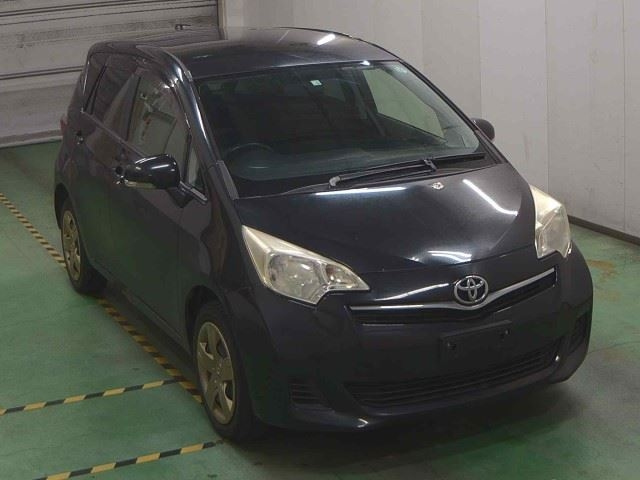 TOYOTA RACTIS 2012