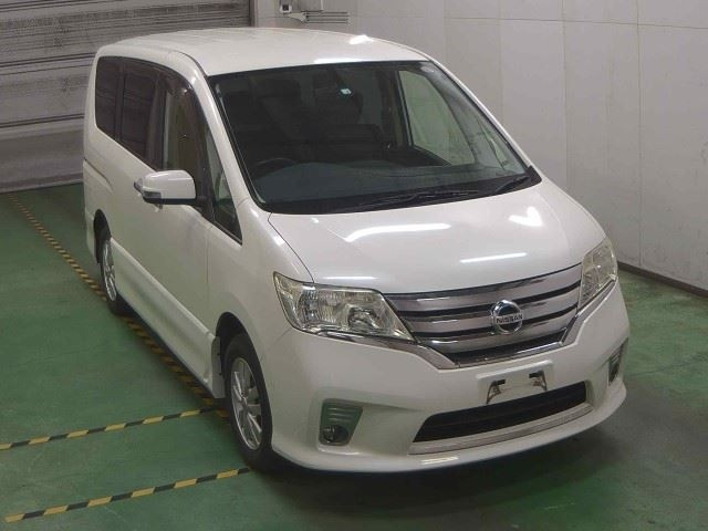 NISSAN SERENA 2012