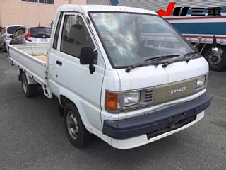 toyota town-ace-truck