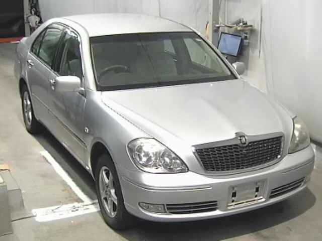 TOYOTA BREVIS 2006