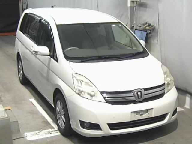 TOYOTA ISIS 2012
