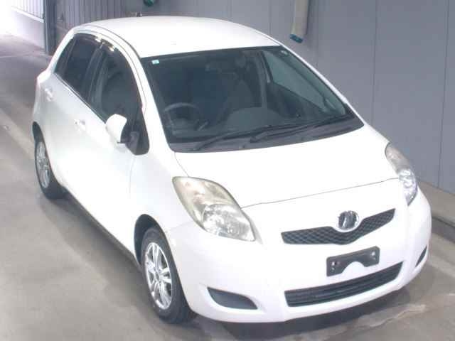 TOYOTA VITZ 2009
