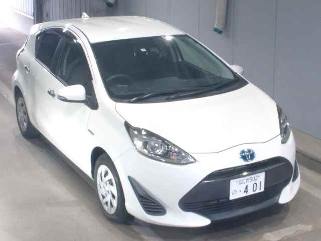 TOYOTA AQUA 2018