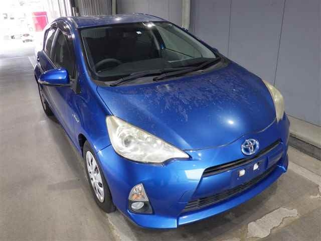TOYOTA AQUA 2012