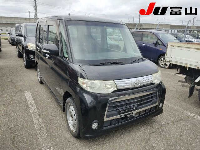 DAIHATSU TANTO 2011