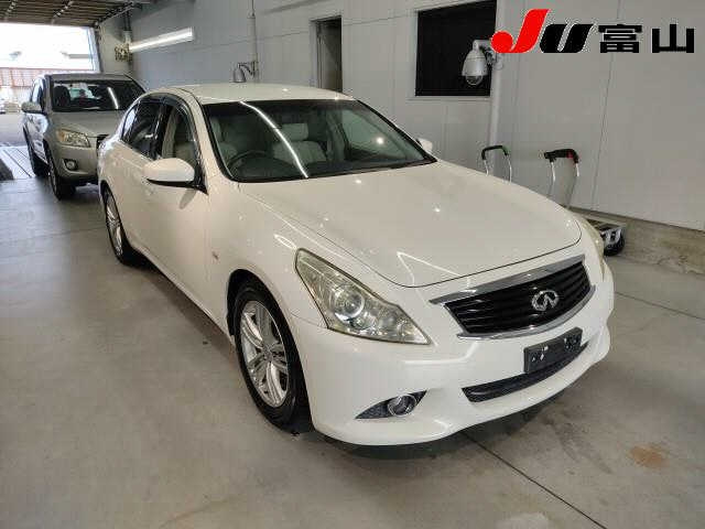 NISSAN SKYLINE 2013