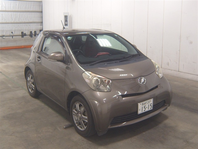 TOYOTA IQ 2010