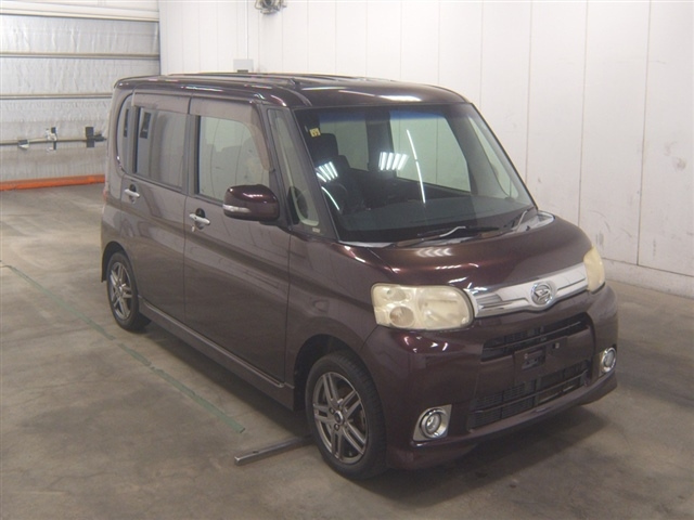DAIHATSU TANTO 2012