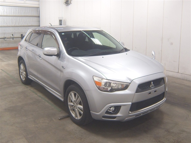MITSUBISHI RVR