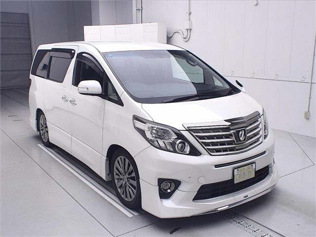 TOYOTA ALPHARD 2013