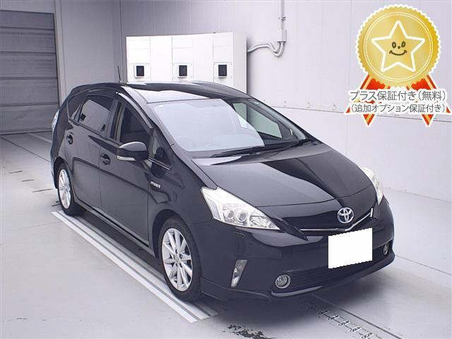 TOYOTA PRIUS ALPHA 2013