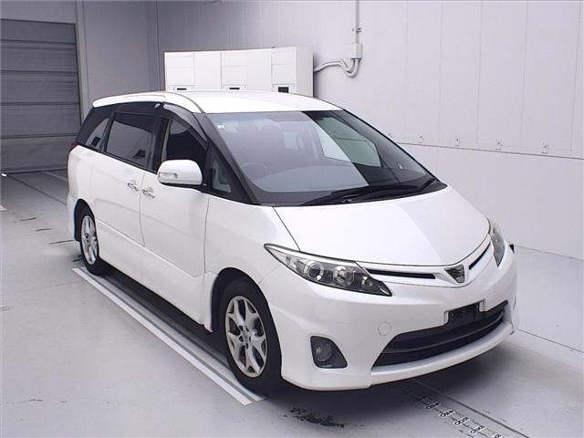 TOYOTA ESTIMA 2010