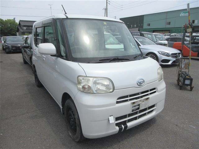 DAIHATSU TANTO 2010