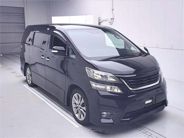 TOYOTA VELLFIRE 2010