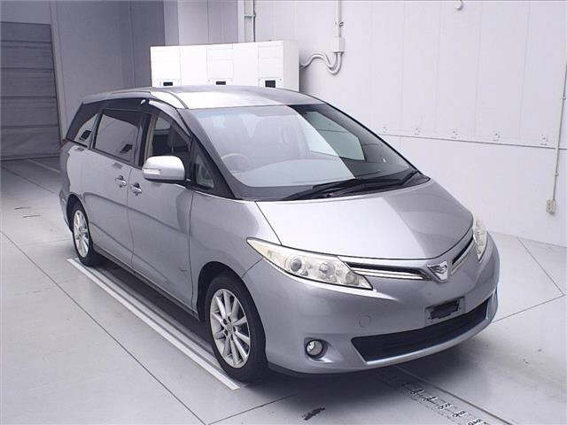 TOYOTA ESTIMA 2009
