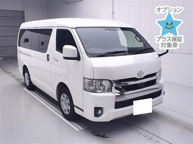 TOYOTA HIACE VAN 2020