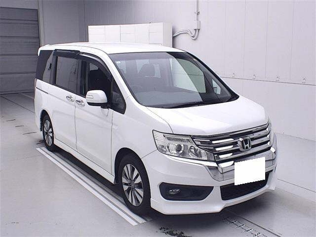 HONDA STEP WAGON 2013