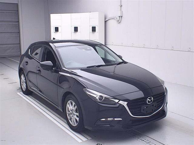 MAZDA AXELA 2017