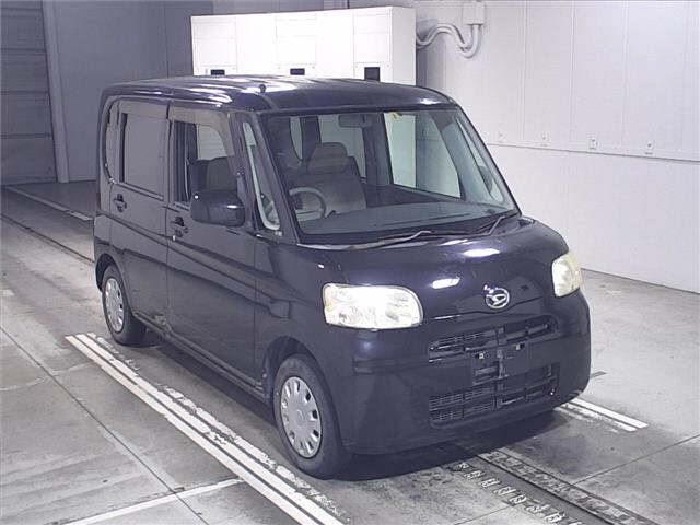 DAIHATSU TANTO 2009