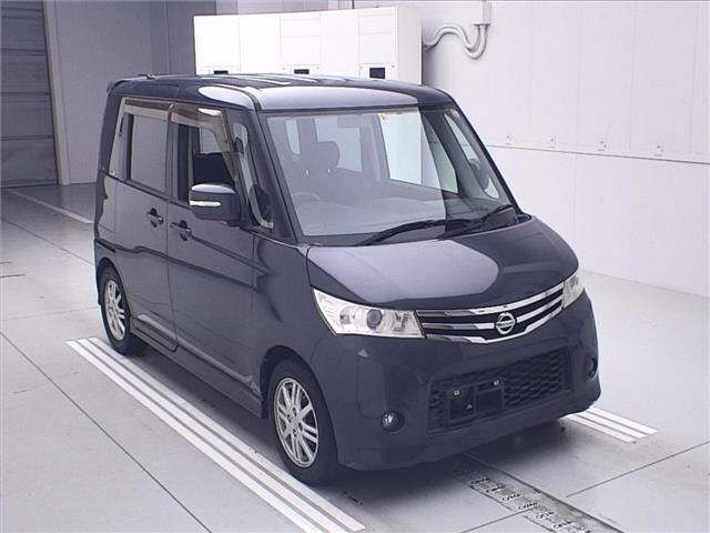 NISSAN ROOX 2010