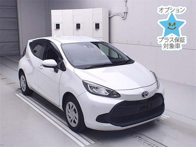 TOYOTA AQUA 2022
