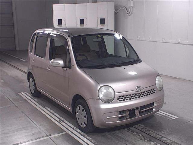 DAIHATSU MOVE LATTE