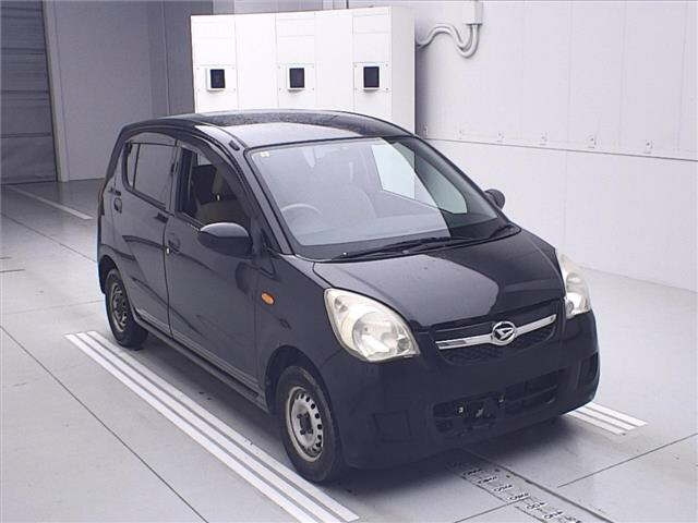 DAIHATSU MIRA 2010