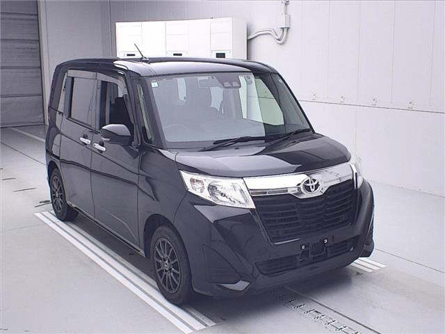 TOYOTA ROOMY 2018