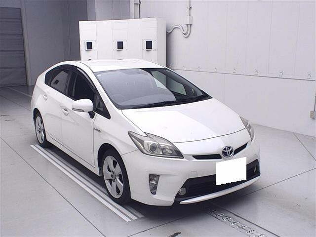 TOYOTA PRIUS 2013