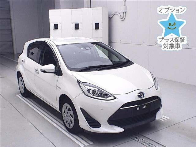 TOYOTA AQUA 2018