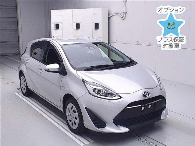 TOYOTA AQUA 2018