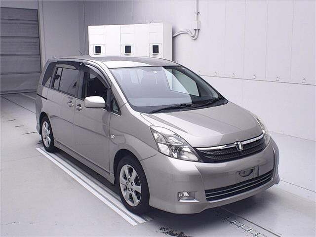 TOYOTA ISIS 2006