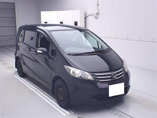 HONDA FREED 2010