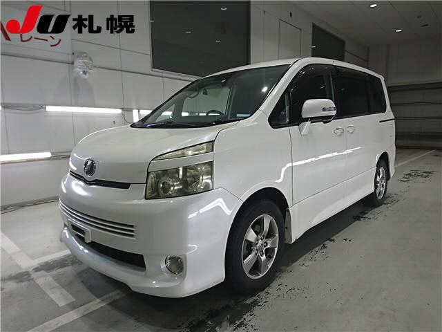 TOYOTA VOXY 2008
