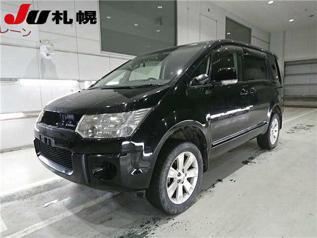 MITSUBISHI DELICA D5 2012
