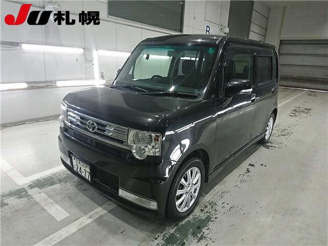 TOYOTA PIXIS SPACE