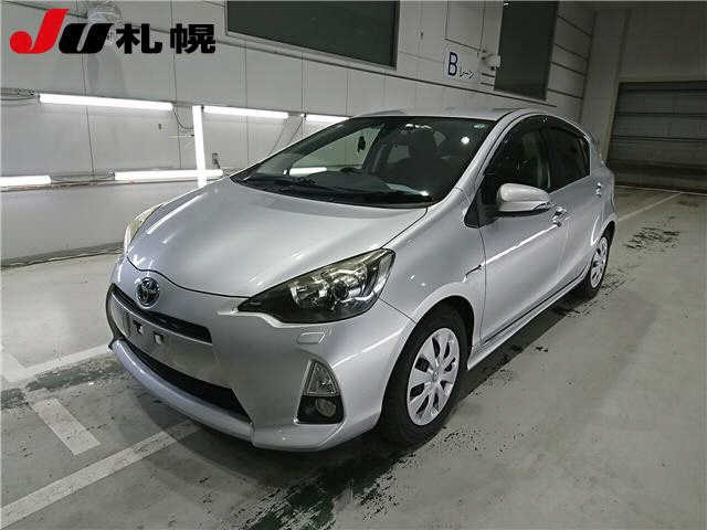 TOYOTA AQUA 2012