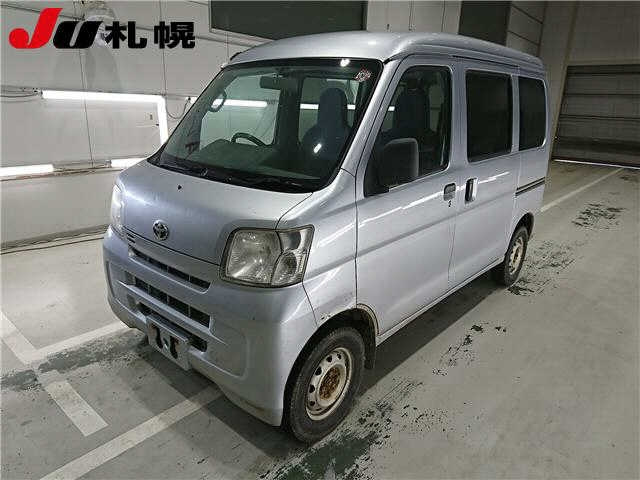 TOYOTA PIXIS VAN