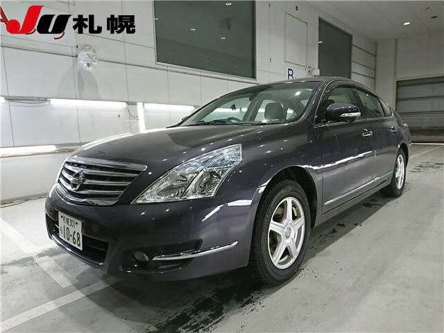 NISSAN TEANA 2011