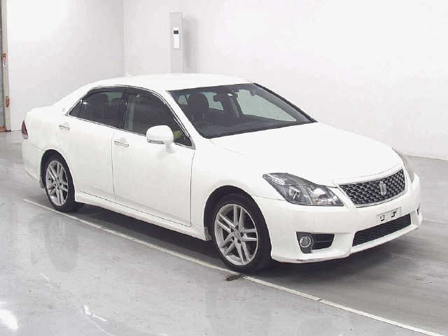 TOYOTA CROWN 2012
