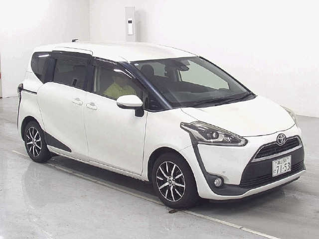 TOYOTA SIENTA 2015