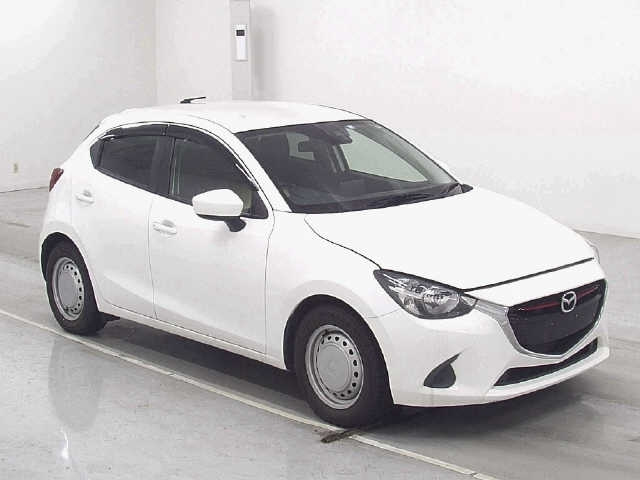 MAZDA DEMIO 2016