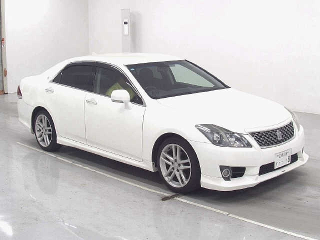 TOYOTA CROWN 2011