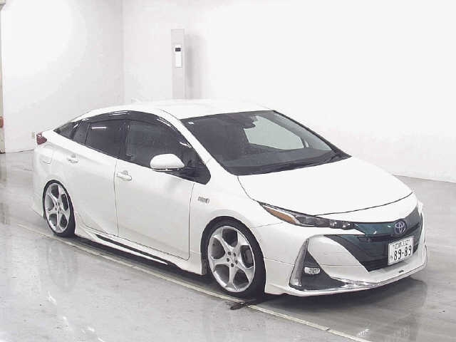 TOYOTA PRIUS PHV 2017