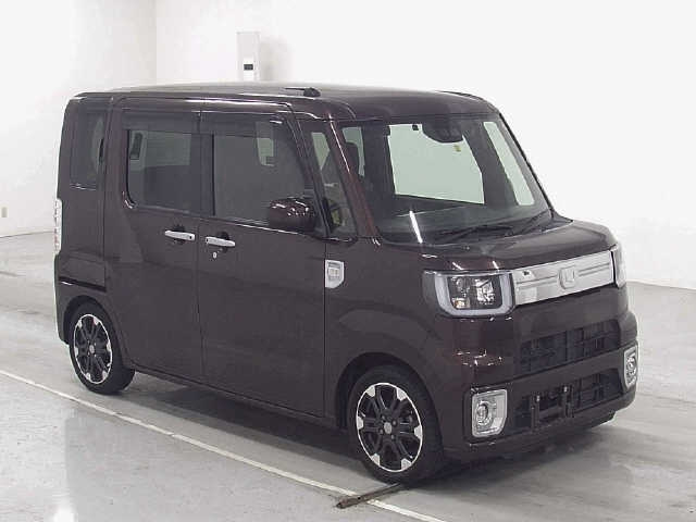 DAIHATSU WAKE 2018