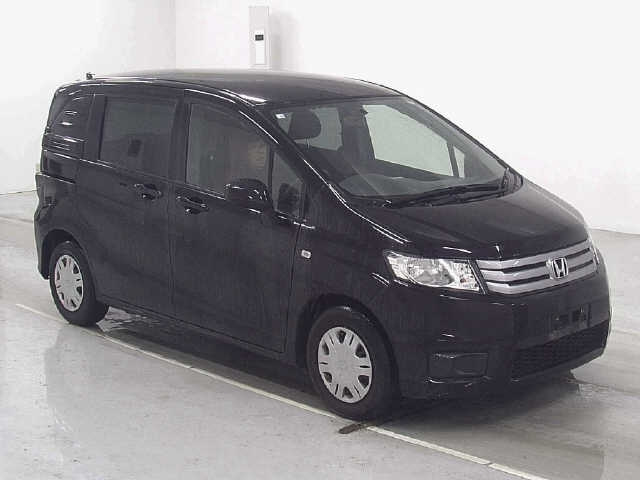 HONDA FREED 2010