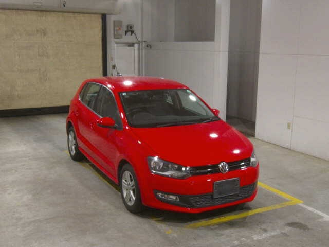VOLKSWAGEN POLO 2014