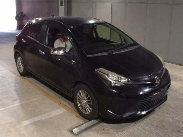 TOYOTA VITZ 2014